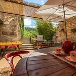Maison Des Papillons بيت للعطل