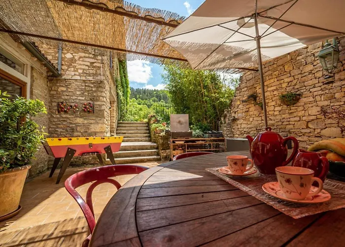 Maison Des Papillons بيت للعطل