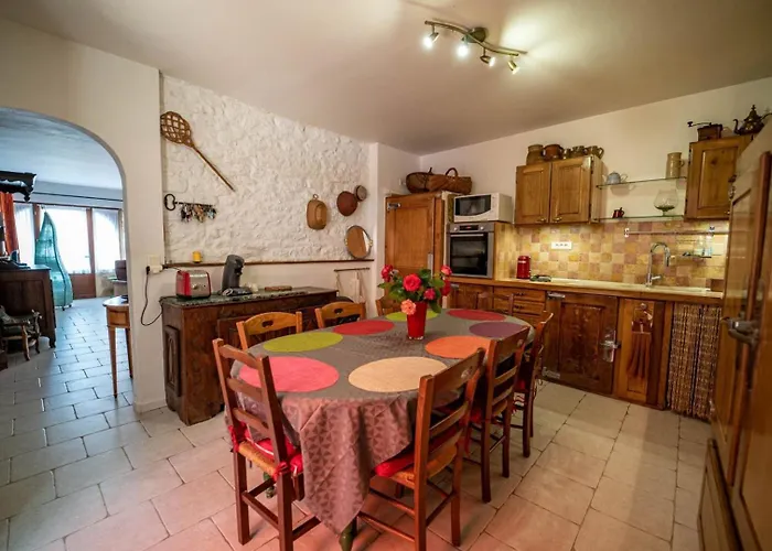 بيت للعطل Maison Des Papillons *